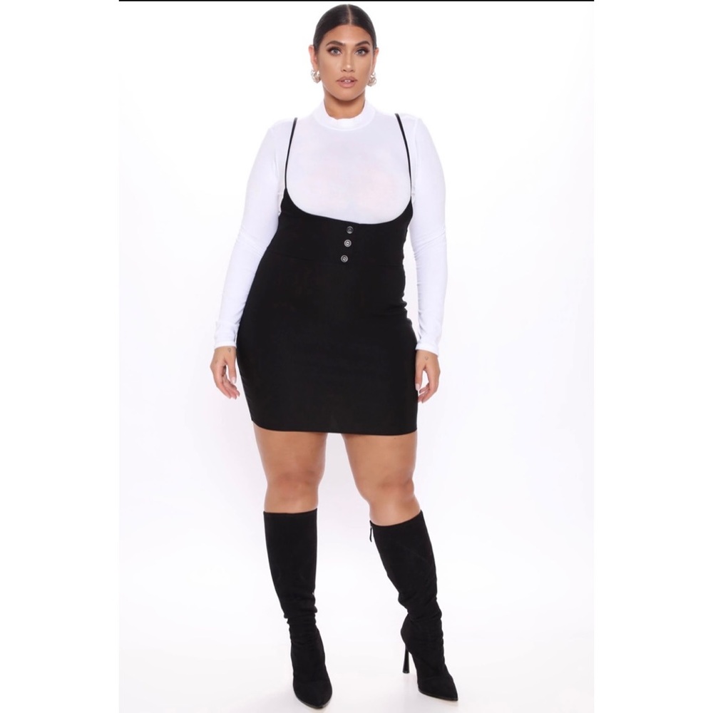 “Still Keeping You Busy Mini Skirt dress” LBD 🖤